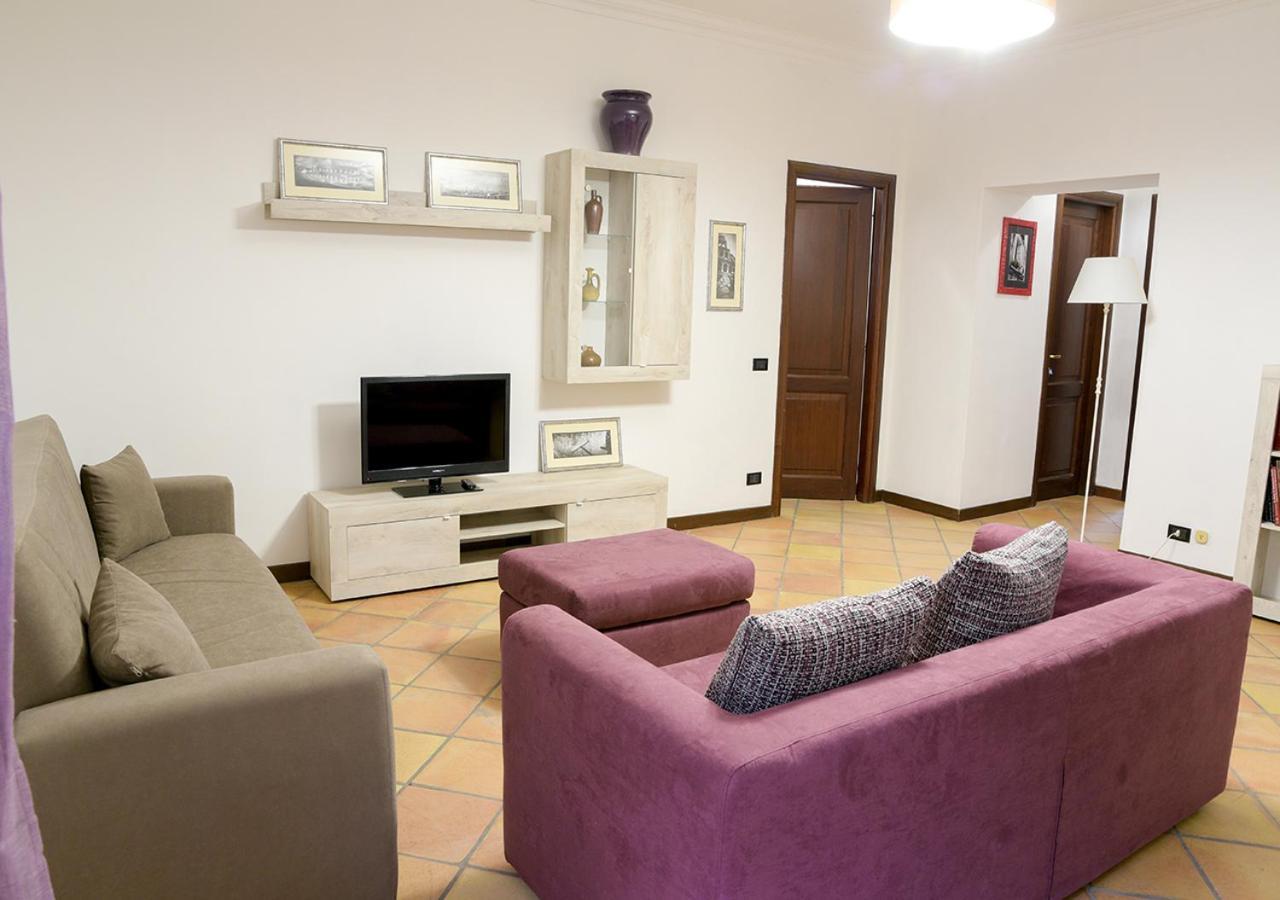 Colosseum Comfortable Apartment Roma Eksteriør bilde